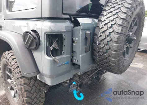 2024 Jeep Wrangler 4Xe z USA, uszkodzony, nr VIN 1C4RJXN6XRW221013